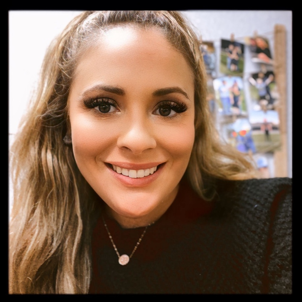 Meet your Posher, Whitney